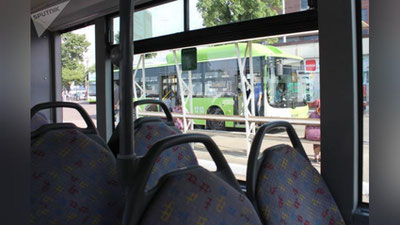 'Rasman!  Fuqarolarga qo`lqop bepul taqdim etiladi'ning rasmi