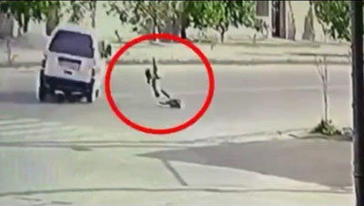 'Namanganda ''Damas'' urib yuborgan 8 yoshli bola shifoxonada vafot etdi (video)'ning rasmi