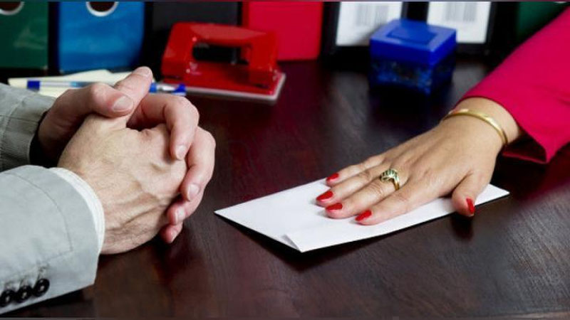 'Odam savdosi bilan shug`ullangan ayol aybini "yuvish" uchun tergovchiga pora taklif qildi'ning rasmi