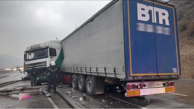 Изрображение 'На перевале "Камчик" несколько часов ликвидировали последствия ДТП с участием грузовика'