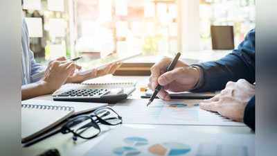 'Солиқ маслаҳатига оид янги қонун қабул қилинди'ning rasmi