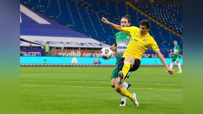 Изрображение 'Эльдор Шомуродов признан лучшим футболистом 2021 года в Узбекистане'