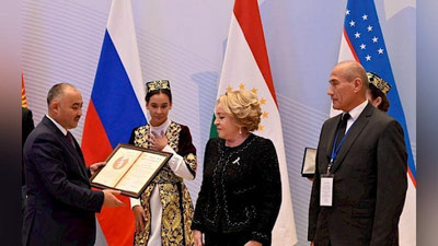 'O`zbek olimi MDHning Chingiz Aytmatov nomidagi mukofoti bilan taqdirlandi'ning rasmi