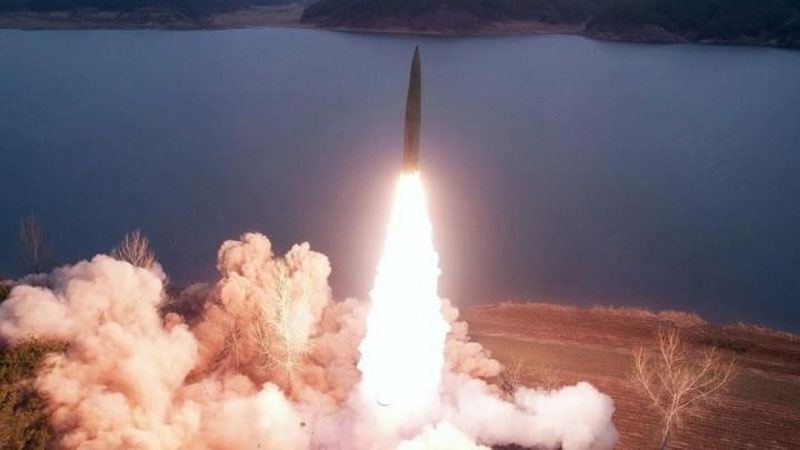 'Шимолий Корея Япония денгизи томон иккита баллистик ракета учирди'ning rasmi