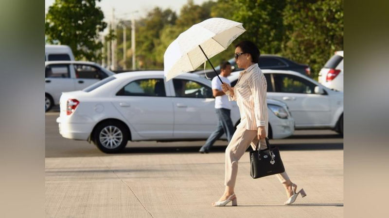 'Bugun O`zbekistonda jazirama issiq bo`lib, ayrim joylarda chang-to`zonlar kuzatiladi'ning rasmi