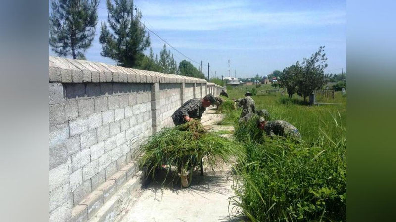 'Ҳарбий хизматчилар томонидан қарийб 70 та қабристон ободонлаштирилди'ning rasmi