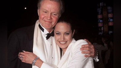 'Tramp Anjelina Jolining otasiga amal berdi 'ning rasmi