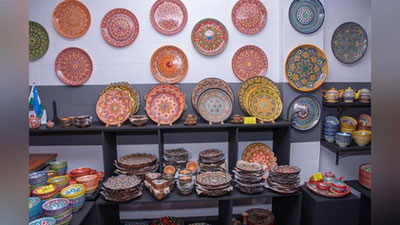 Изрображение 'В Афинах открылся Торговый дом узбекских ремесленников (фото, видео)'