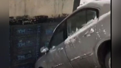 'Toshkent shahrida avtomobil qurilish binosi uchun qazilgan chuqurga tushib ketdi (video)'ning rasmi