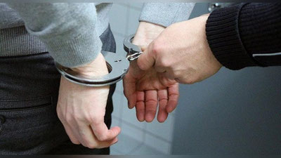 'Surxondaryoda o`g`rilar uy hovlisidagi Damasdan pul o`marishdi'ning rasmi