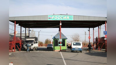 Изрображение 'На российско-казахстанской границе снова собралось около 300 узбекистанцев'