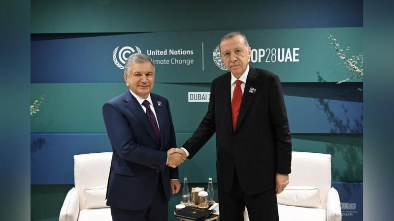 Изрображение 'В Дубае прошла встреча лидеров Узбекистана и Турции'