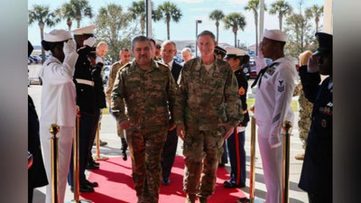'Abdusalom Azizov AQShning CENTCOM qo`mondonligi bilan uchrashdi'ning rasmi