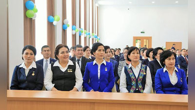 'O`zbekistonda necha nafar pedagog faoliyat yuritadi?'ning rasmi