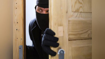 'Bekobodda kuch ishlatib, pul talab qilgan shaxslar ushlandi'ning rasmi