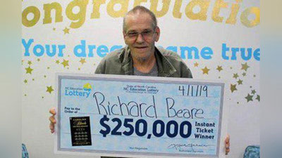 ' Saratonga chalingan odam loteriyada yutgan puliga sayohat  qildi'ning rasmi