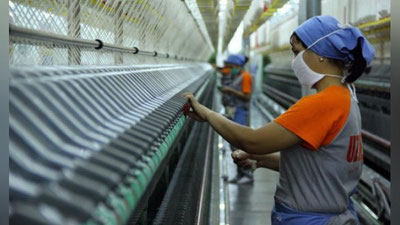 '6 oy ichida  23,3 trln. so`mlik to`qimachilik mahsulotlari ishlab chiqarilgan'ning rasmi