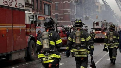 'AQSh Turkiyaga 140 nafar qutqaruvchi yuboradi'ning rasmi