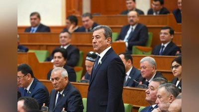 Изрображение 'Садык Сафаев снова назначен ректором УМЭД'