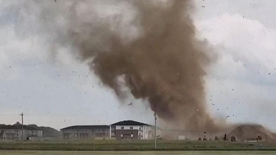 Изрображение 'Торнадо разрушил десятки домов в США: жуткие кадры'