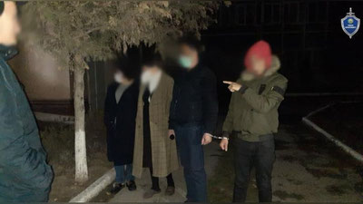 'Toshkentda maktabni "o`marganlar" qo`lga olindi'ning rasmi