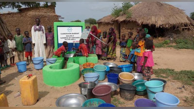 'O`zbeklar afrikaliklarga quduq qazib berishdi (video)'ning rasmi