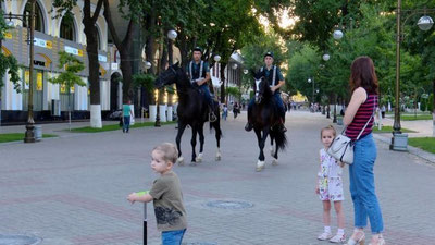 'Toshkent ko`chalarida otliq otryad xizmati yo`lga qo`yildi 'ning rasmi