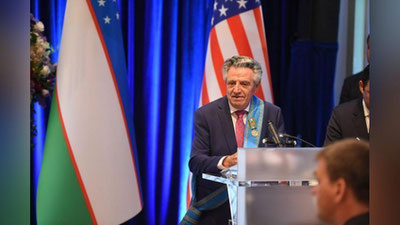 'Izro Malakov O`zbekiston Prezidenti va o`zbek xalqiga cheksiz minnatdorchiligini bildirdi'ning rasmi