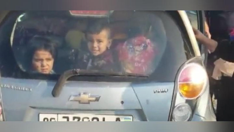 Изрображение 'Автомобиль "Спарк" с 25 детьми в салоне остановили в Бухаре (видео)'