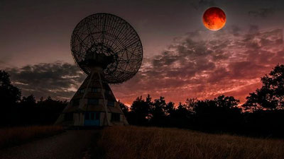 Изрображение 'Астрономы в Китае зафиксировали неизвестный радиосигнал из космоса'