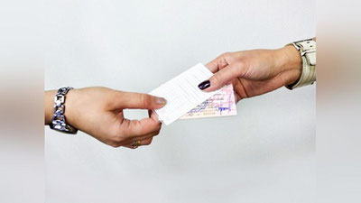 Изрображение 'КАБМИН ЗАПРЕТИЛ ТРЕБОВАТЬ РЯД ДОКУМЕНТОВ ПРИ ОБМЕНЕ ПРАВ'