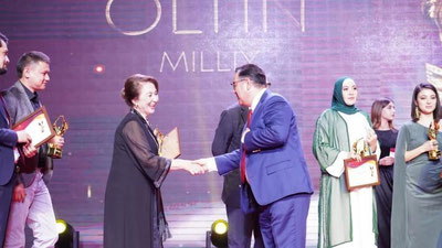 Изрображение 'Вручена национальная кинопремия «Олтин Хумо» (фото)'