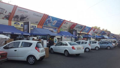 '«Malika» savdo majmuasida pichoqbozlik ro`y berdi (video)'ning rasmi