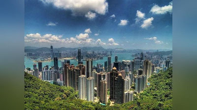 'Гонконгда йирик санъат ойлиги ўтказилмоқда'ning rasmi