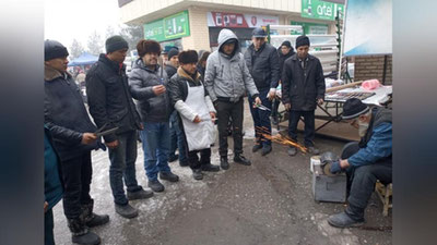 Изрображение 'Тупые ножи как профилактика преступлений: рейд в Андижане'