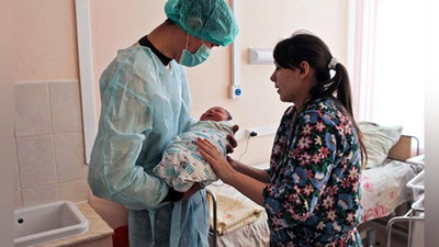 'Tojikistonda vazni 8 kg bo`lgan bola tug`ildi'ning rasmi