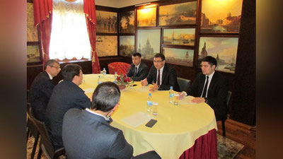 '​O`zbekiston adliya vaziri R. Davletov Qozog`iston Respublikasi adliya vaziri M. Beketaev bilan uchrashdi'ning rasmi