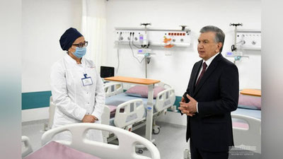 'Prezident Samarqand shahrida ochilgan ko`p tarmoqli tibbiyot markazi faoliyati bilan tanishdi'ning rasmi