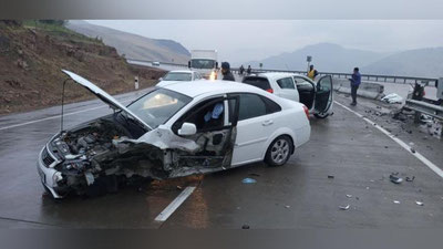 '"Перевал"да 4 та машина иштирокида ЙТҲ содир бўлди'ning rasmi