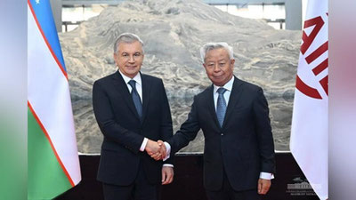 Изрображение 'Глава Узбекистана и президент АБИИ обсудили вопросы финансирования проектов'