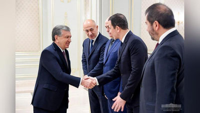 'Shavkat Mirziyoev Turkiyaning "Renessans Xolding" kompaniyasi prezidentini qabul qildi'ning rasmi