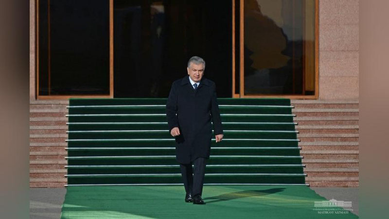 Изрображение 'Президент Узбекистана отбыл в Самарканд'