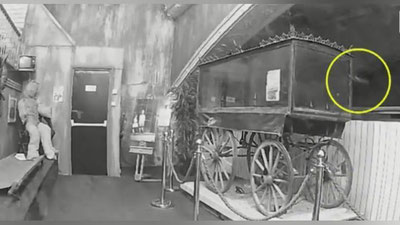 Изрображение 'В БРИТАНСКОМ МУЗЕЕ ПРИЗРАКОВ СНЯЛИ ... ПОЛТЕРГЕЙСТА (ВИДЕО)'