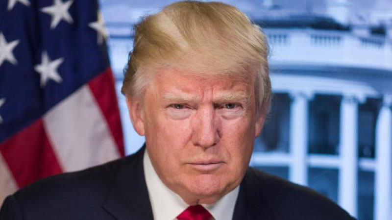 Изрображение 'Трамп поссорился с журналисткой и демонстративно покинул пресс-конференцию (видео)'