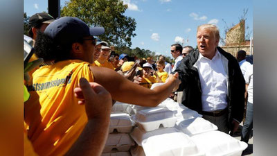 'AQSh prezidenti to`fon oqibatlarini borib ko`rdi'ning rasmi