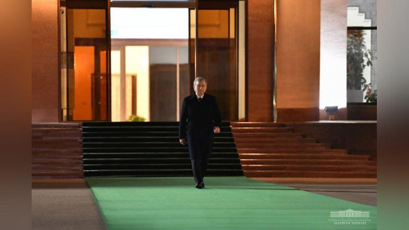 Изрображение 'Президент Узбекистана отбыл в Китай'