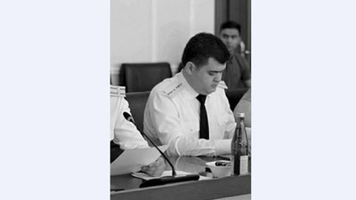 'Бош прокуратуранинг иш вақтида вафот этган ходимининг оиласига нафақа пули тўлаб бериладиган бўлди'ning rasmi