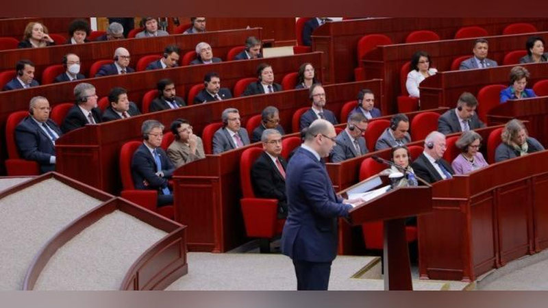 'Bosh vazir nomzodini ko`rib chiqish Qonunchilik palatasi vakolatiga o`tkazilmoqda'ning rasmi