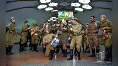 'Пойтахт метро бекатларида уюштирилган дастурдан фоторепортаж'ning rasmi