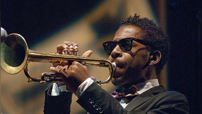 'Amerikalik jaz musiqachisi Roy Xargrouv vafot etdi'ning rasmi